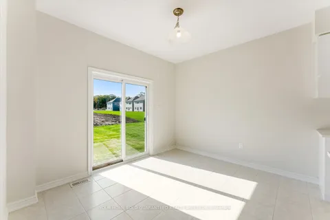 430 Beechwood Forest Lane, Gravenhurst, ON P1P 0H8