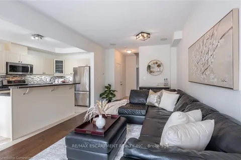 39 Bankfield Cres, Hamilton, ON L8J 0C1