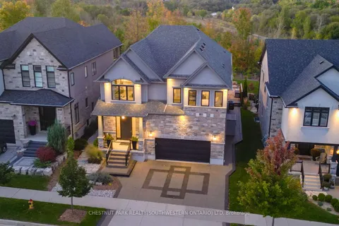 98 Deer Creek St, Kitchener, ON N2A 0J5