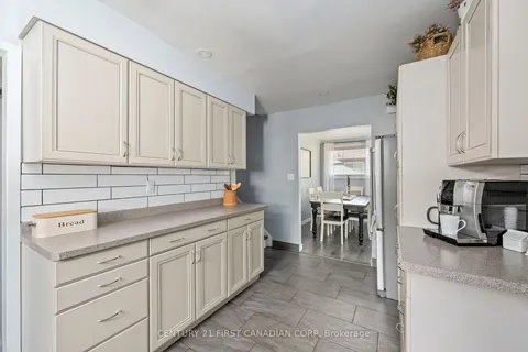 59 Downing Cres, London, ON N6C 3C7