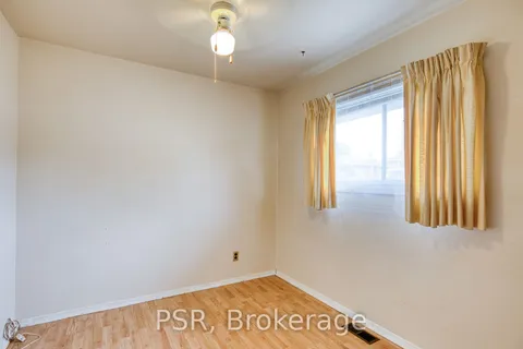 102 Massey Ave, Kitchener, ON N2C 1M5