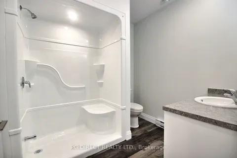 14 East Elliott Street, Huntsville, ON P1H 1W8