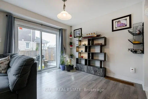 179 West Oak Tr, Kitchener, ON N2R 0J3