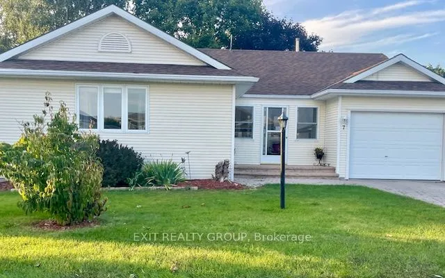 7 Cretney Dr, Prince Edward County, ON K0K 3L0