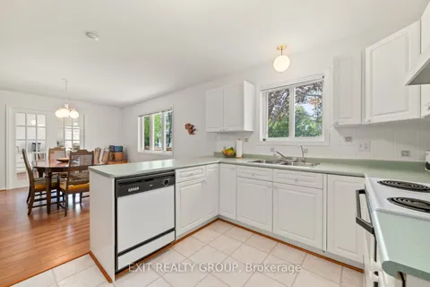 7 Cretney Dr, Prince Edward County, ON K0K 3L0