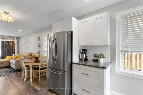 107 Byron St, Quinte West, ON K8V 2Y3