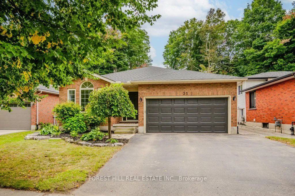 35 Cora Dr, Kitchener, ON N2N 3C6