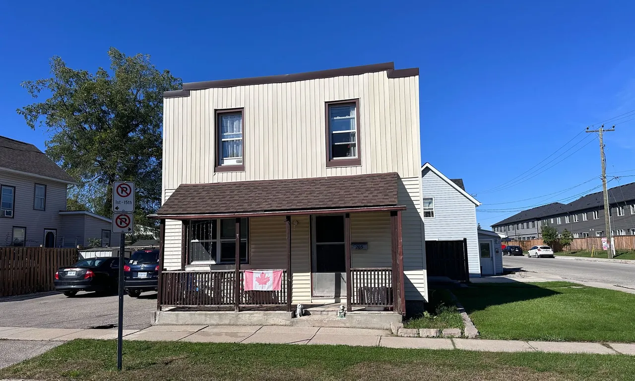 203 Grove St, Norfolk, ON N3Y 1K5