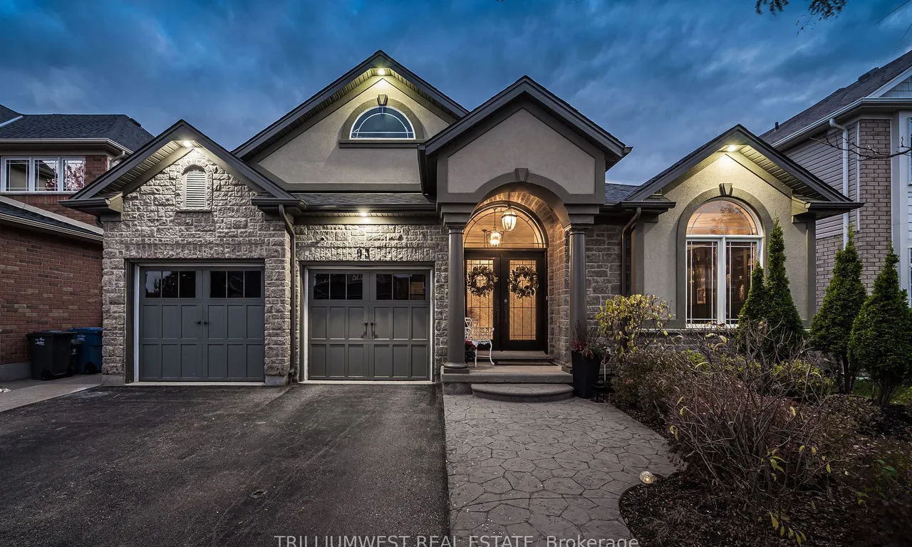 93 Vaughan St, Guelph, ON N1G 0B3