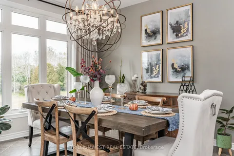 93 Vaughan St, Guelph, ON N1G 0B3