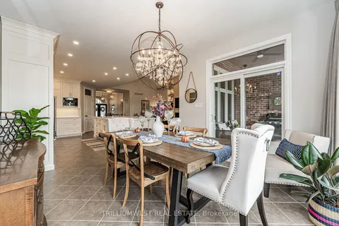 93 Vaughan St, Guelph, ON N1G 0B3