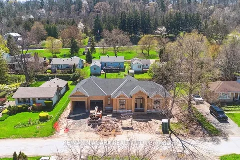 9 KENT St, Niagara-on-the-Lake, ON L0S 1L0