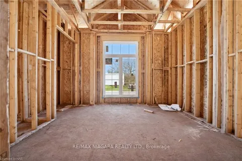 9 KENT St, Niagara-on-the-Lake, ON L0S 1L0