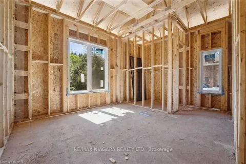 9 KENT St, Niagara-on-the-Lake, ON L0S 1L0