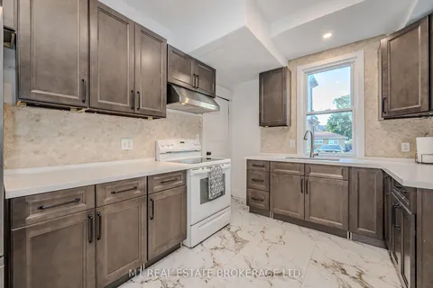 324 Edinburgh Rd, Guelph, ON N1G 2K5