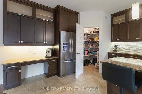 7 Riness Dr, Thames Centre, ON N0L 1G3