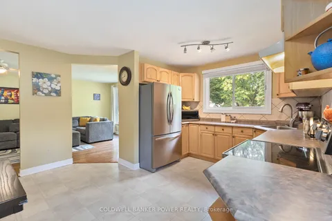 38 BARRETT Cres, London, ON N6E 1T5