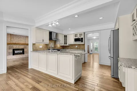 231 Sunnyside Dr, London, ON N5X 3V1