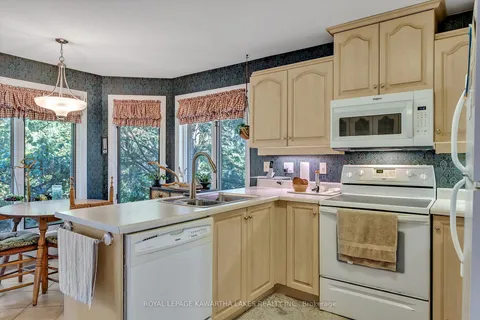 3 Squires Row, Kawartha Lakes, ON K0M 1A0