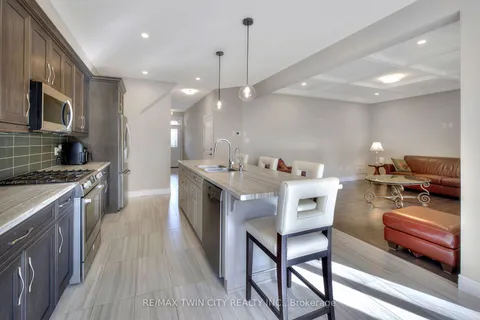 35 Loxleigh Lane, Woolwich, ON N0B 1M0