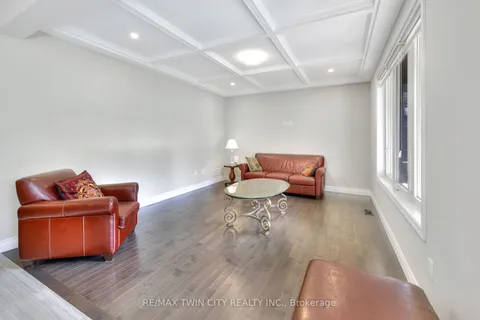 35 Loxleigh Lane, Woolwich, ON N0B 1M0