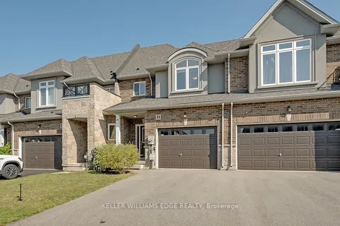 31 Pinot Cres, Hamilton, ON L8E 6G5
