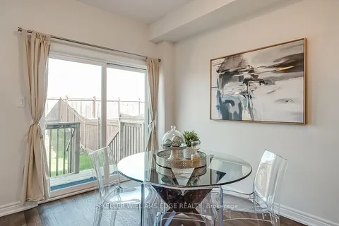 31 Pinot Cres, Hamilton, ON L8E 6G5