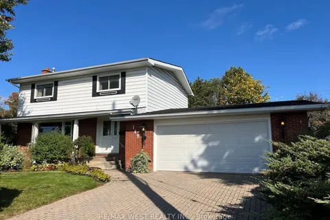 149 Justin St, North Bay, ON P1B 5J8