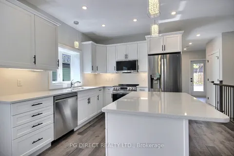 4 Ertler Lane, Huntsville, ON P1H 1S7
