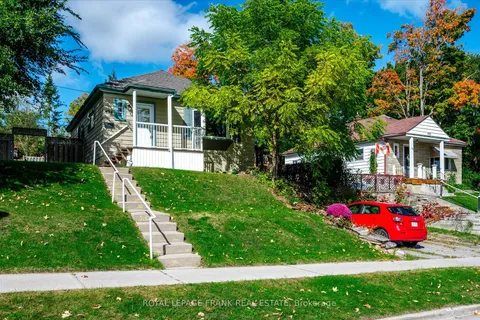 494 Wellington St, Peterborough, ON K9H 5C5