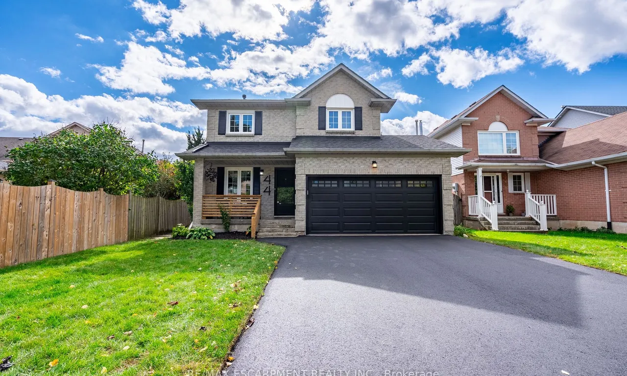 44 Mount Pleasant Dr, Hamilton, ON L8W 3H3