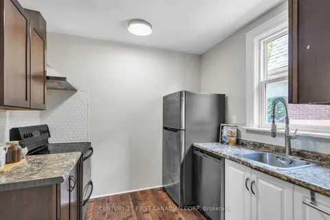 107 Oxford St, London, ON N6H 1R8