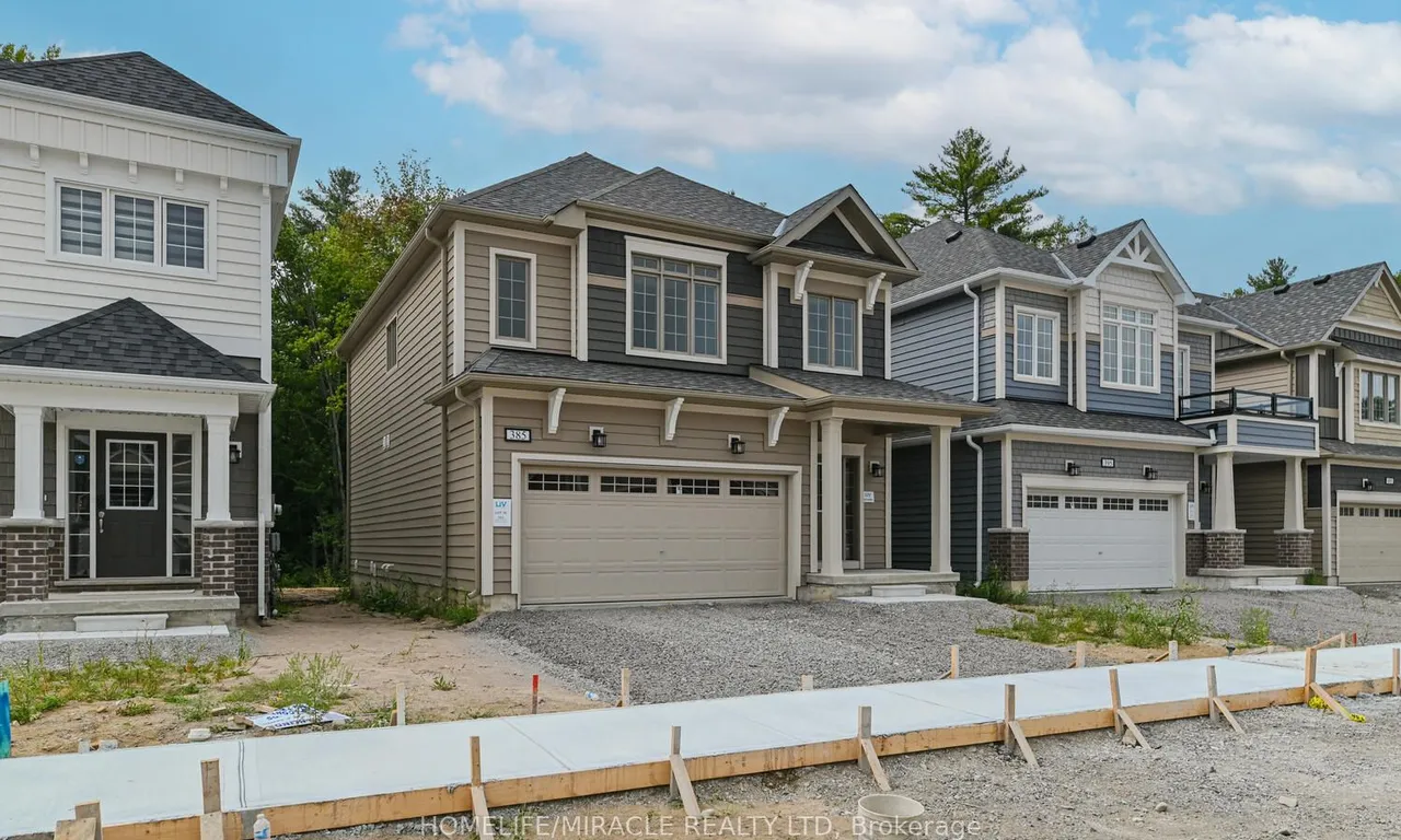 385 Beechwood Forest Lane, Gravenhurst, ON P1P 0H8