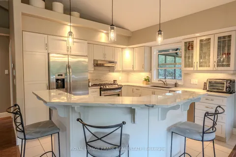 101 McGregor Dr, Kawartha Lakes, ON K0M 1A0