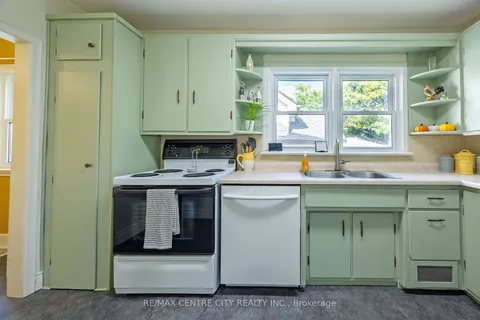 47 Park Ave, St. Thomas, ON N5R 4V9