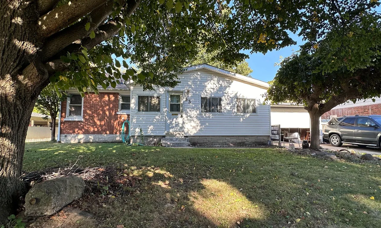 33 John St, Chatham-Kent, ON N7M 5B5