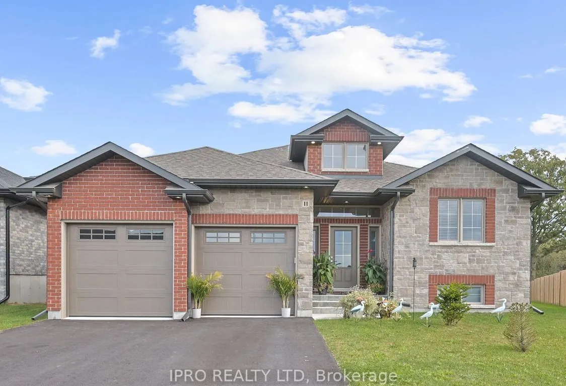 11 CATTAIL Cres, Quinte West, ON K8V 0J3