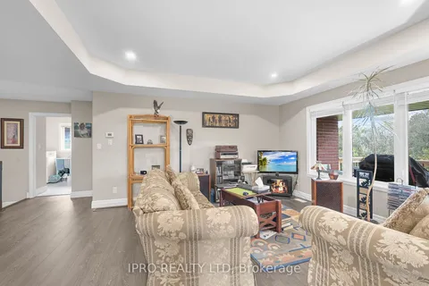 11 CATTAIL Cres, Quinte West, ON K8V 0J3