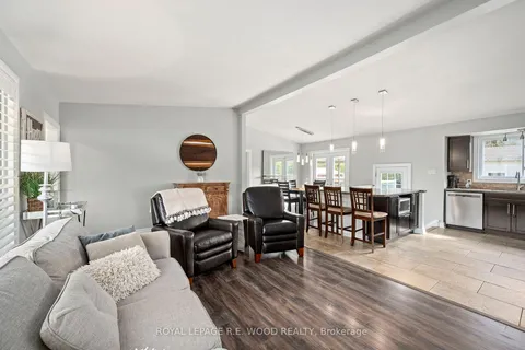 67 Dennis Ave, London, ON N6P 1B5