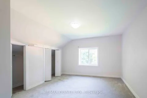 192 Dufferin Ave, Belleville, ON K8N 3X1