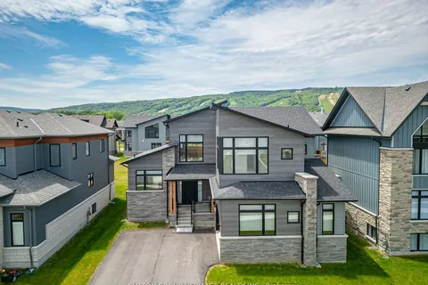 111 Cattail Crescent, ON L9Y 5J6