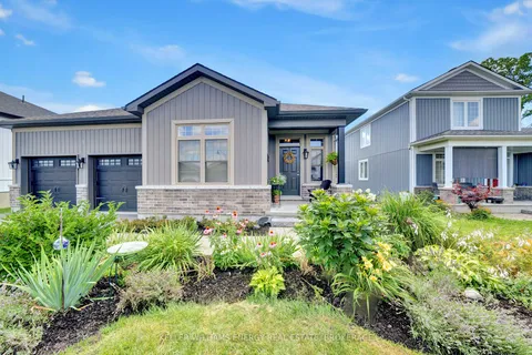 8 Curtis St, Prince Edward County, ON K0K 2T0