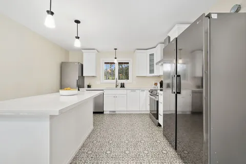 8805 Ball Rd, Hamilton Township, ON K9A 4J9