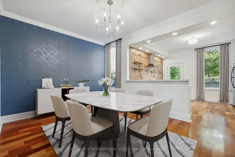 56 Colbourne St, Hamilton, ON L8R 2G5