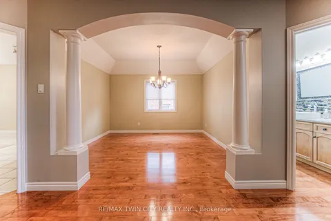 532 Birchleaf Walk, Waterloo, ON N2T 2W5