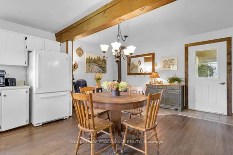 4388 Henderson Rd, North Frontenac, ON K0H 1B0