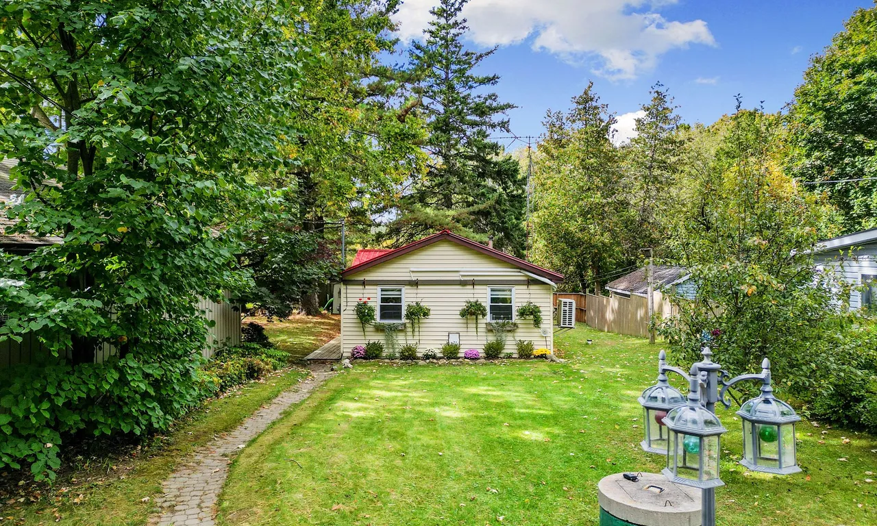 8 Durham St, Cramahe, ON K0K 1S0
