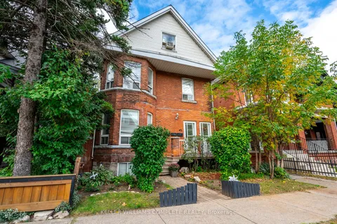 42 Sherman Ave, Hamilton, ON L8M 2P4