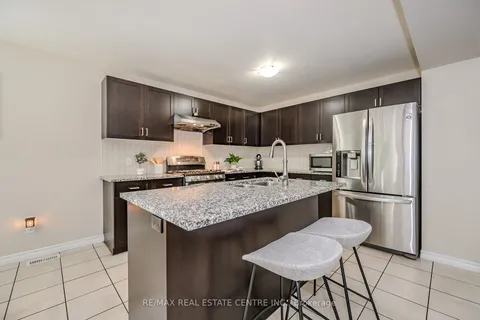 12 Summerfield Dr, Guelph, ON N1L 1T6