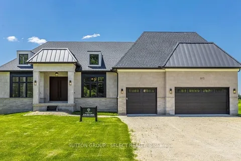22679 TROOPS Rd, Strathroy-Caradoc, ON N0L 1W0